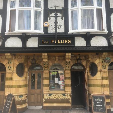 Les Fleurs Accommodation Dover Esterno foto