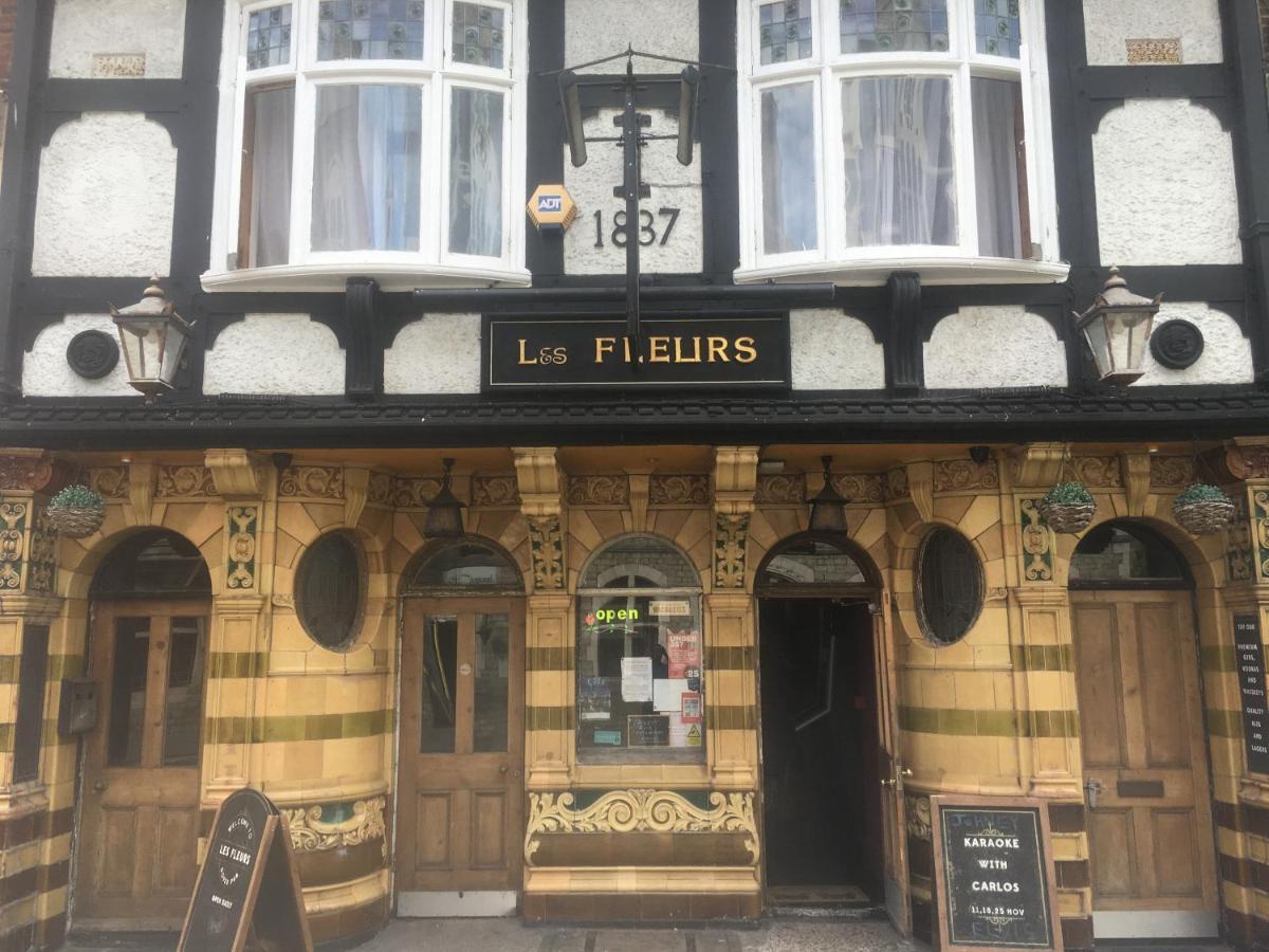 Les Fleurs Accommodation Dover Esterno foto